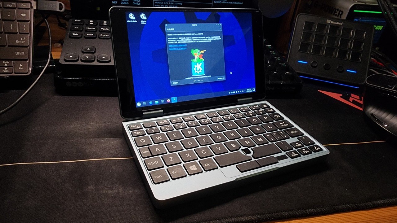 800元的赛博浪漫：壹号本 OneMix 1S+ 翻新与全链路 Linux Cyberdeck 改造实录